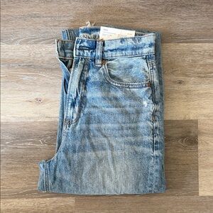 American Eagle STRIGID Highest Rise Baggy/Straight Jeans - Size 0 / 25W